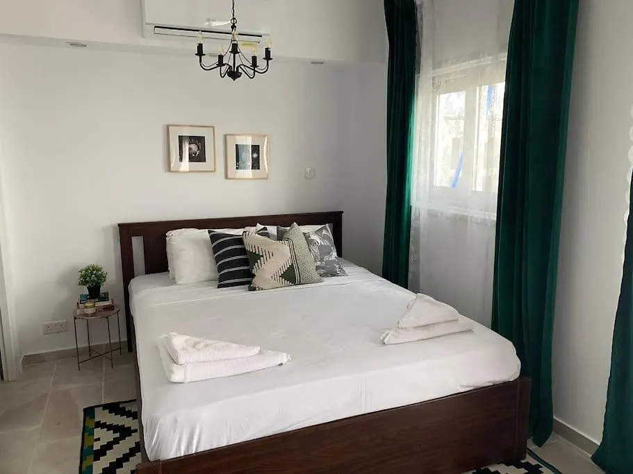 Aria Sea View Studio ラルナカ アパート